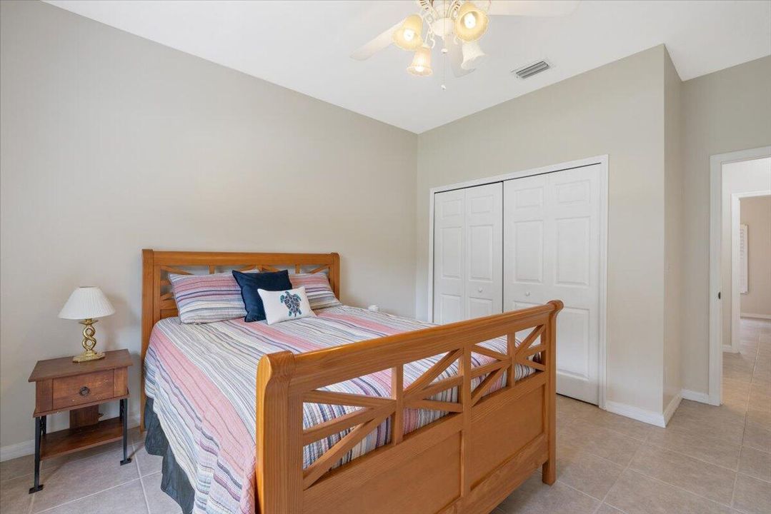 待售: $450,000 (3 贝兹, 2 浴室, 1746 平方英尺)