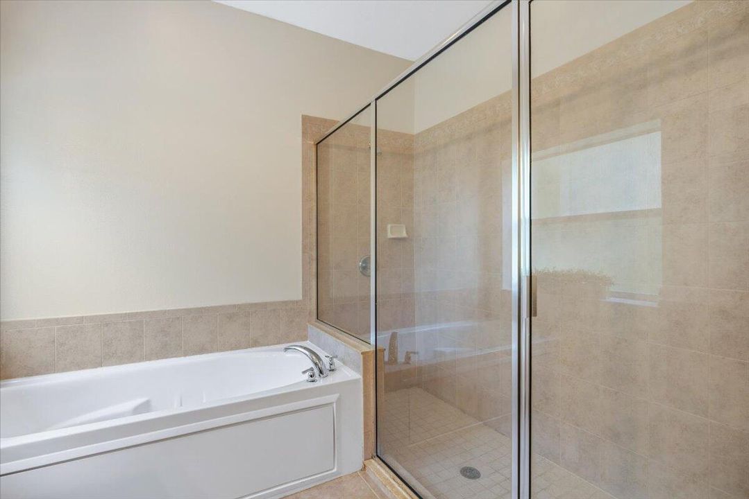 待售: $450,000 (3 贝兹, 2 浴室, 1746 平方英尺)