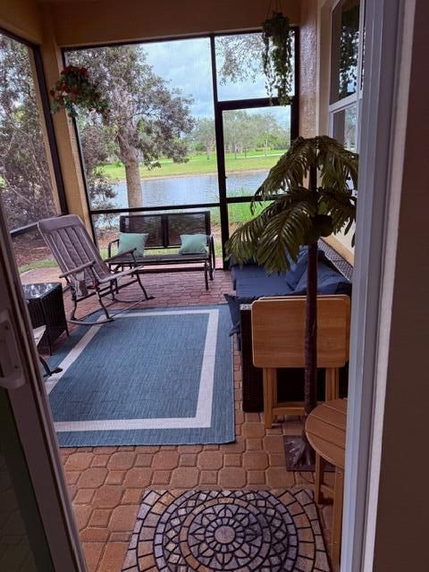 В аренду: $2,600 (2 спален, 2 ванн, 1819 Квадратных фут)