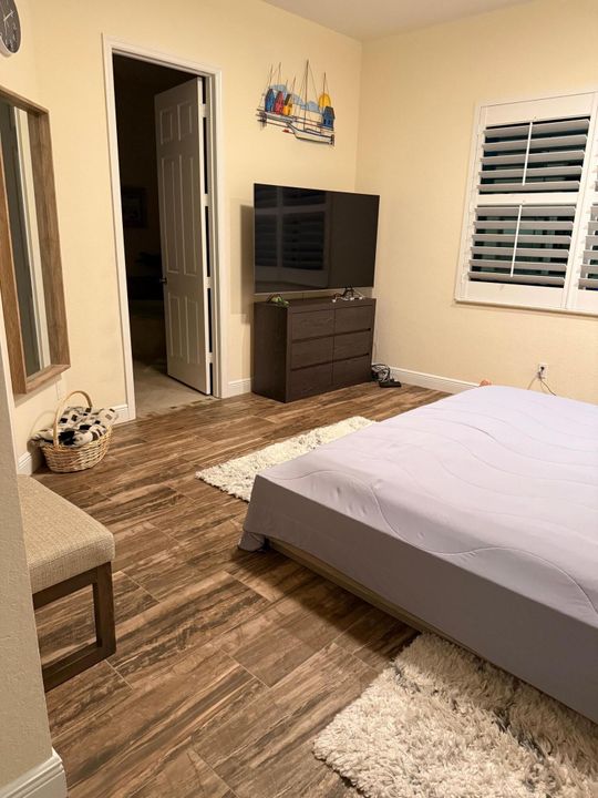 В аренду: $2,600 (2 спален, 2 ванн, 1819 Квадратных фут)