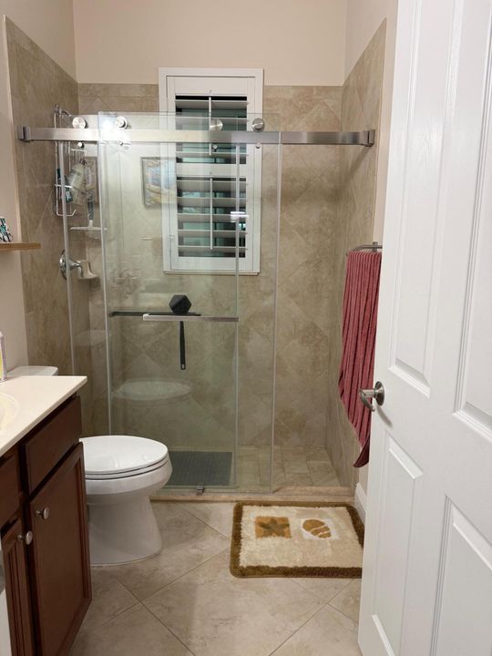 В аренду: $2,600 (2 спален, 2 ванн, 1819 Квадратных фут)