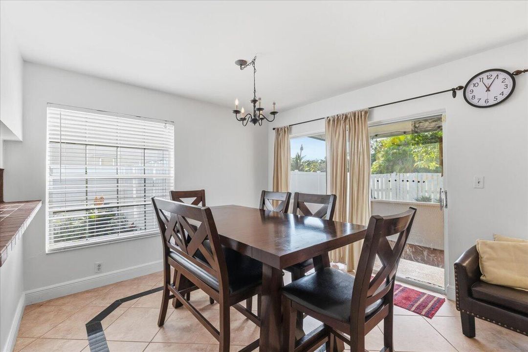 For Sale: $450,000 (3 beds, 2 baths, 1620 Square Feet)