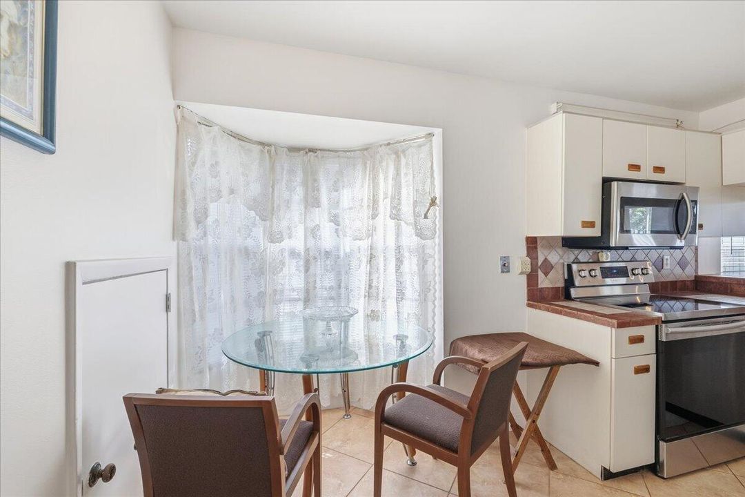 For Sale: $450,000 (3 beds, 2 baths, 1620 Square Feet)