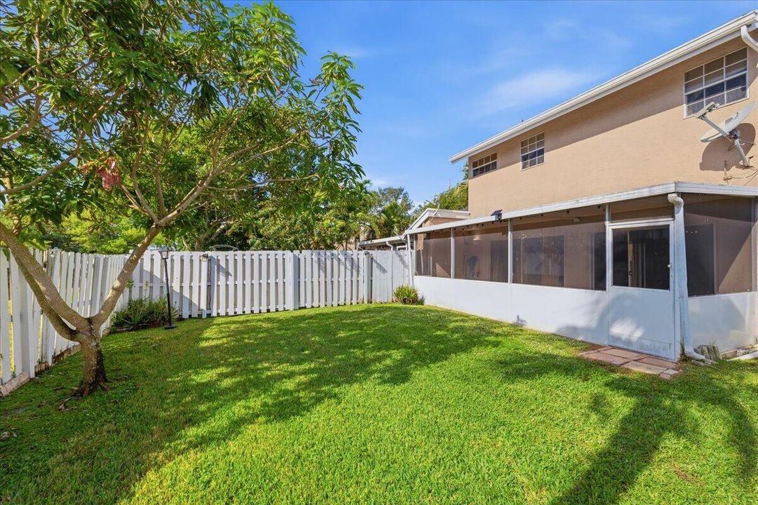 For Sale: $450,000 (3 beds, 2 baths, 1620 Square Feet)