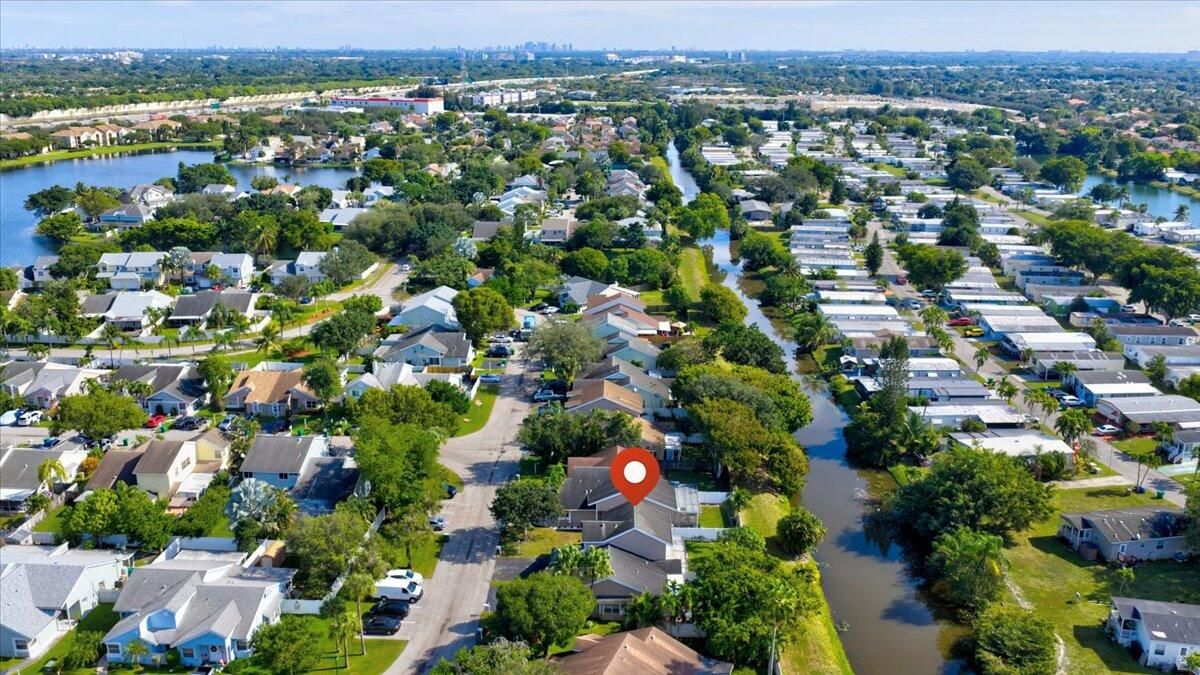 For Sale: $450,000 (3 beds, 2 baths, 1620 Square Feet)