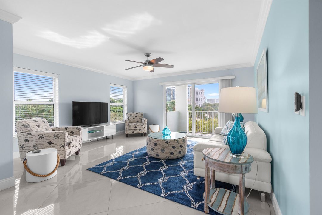 出租: $5,500 (2 贝兹, 2 浴室, 1170 平方英尺)