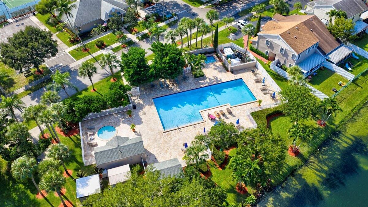 For Sale: $450,000 (3 beds, 2 baths, 1620 Square Feet)