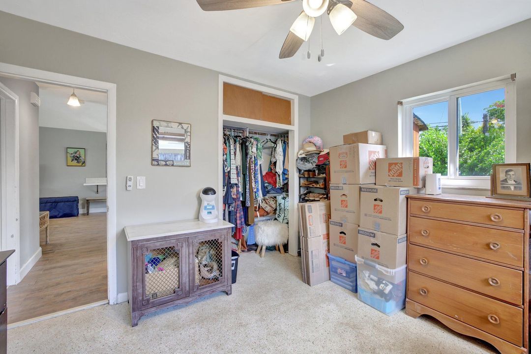 На продажу: $435,000 (2 спален, 2 ванн, 1133 Квадратных фут)