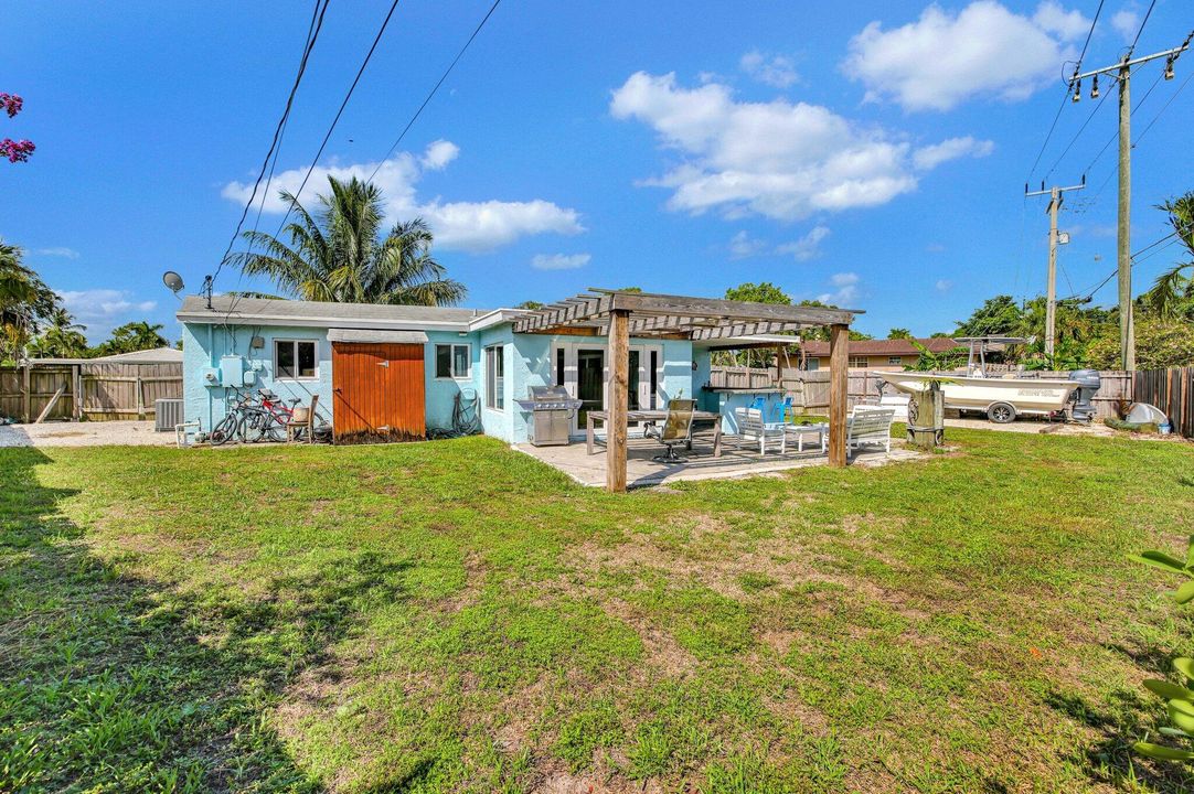 На продажу: $435,000 (2 спален, 2 ванн, 1133 Квадратных фут)