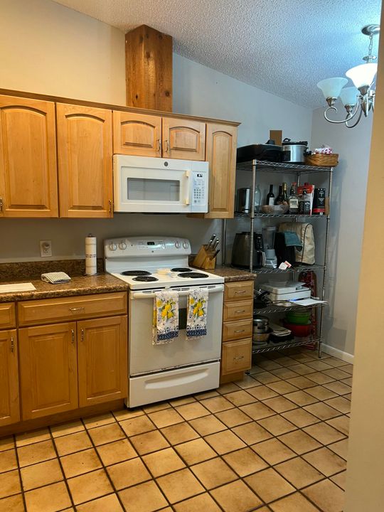 For Sale: $899,000 (0 beds, 0 baths, 2184 Square Feet)