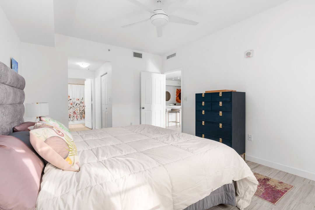 For Rent: $4,700 (2 beds, 2 baths, 1243 Square Feet)