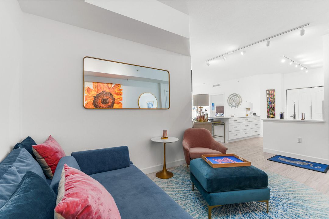 For Rent: $4,700 (2 beds, 2 baths, 1243 Square Feet)