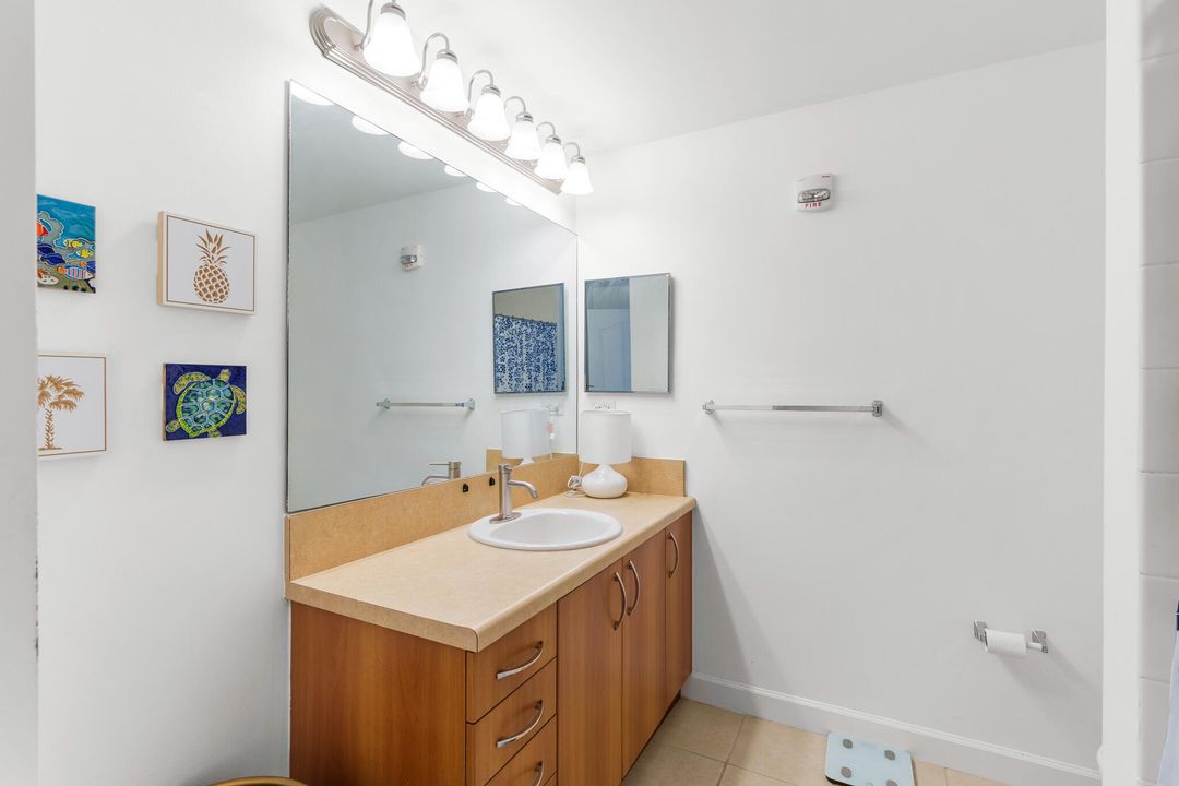 For Rent: $4,700 (2 beds, 2 baths, 1243 Square Feet)