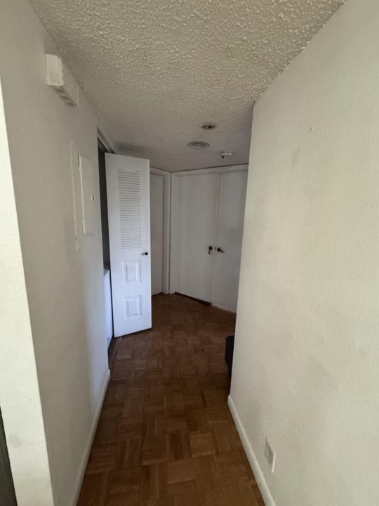 For Rent: $1,600 (2 beds, 2 baths, 886 Square Feet)