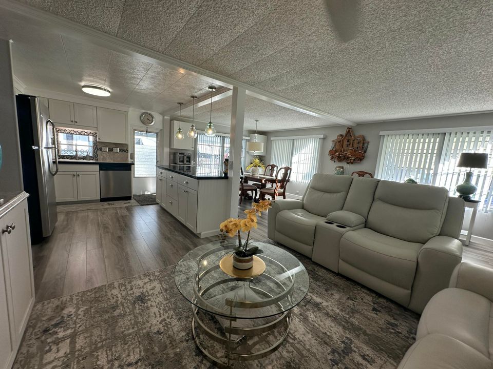 En Venta: $209,000 (2 camas, 2 baños, 1260 Pies cuadrados)