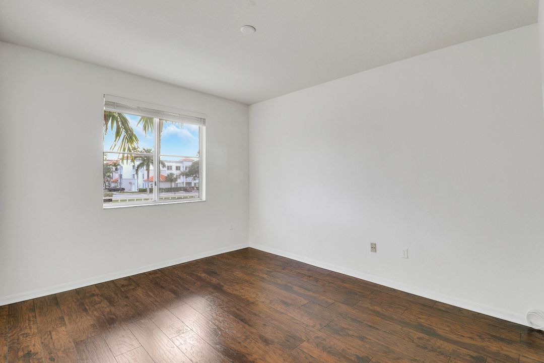 For Sale: $430,000 (3 beds, 2 baths, 1466 Square Feet)