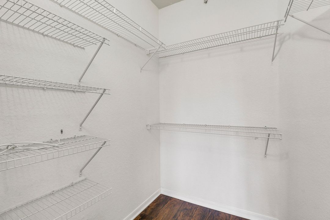 For Sale: $430,000 (3 beds, 2 baths, 1466 Square Feet)