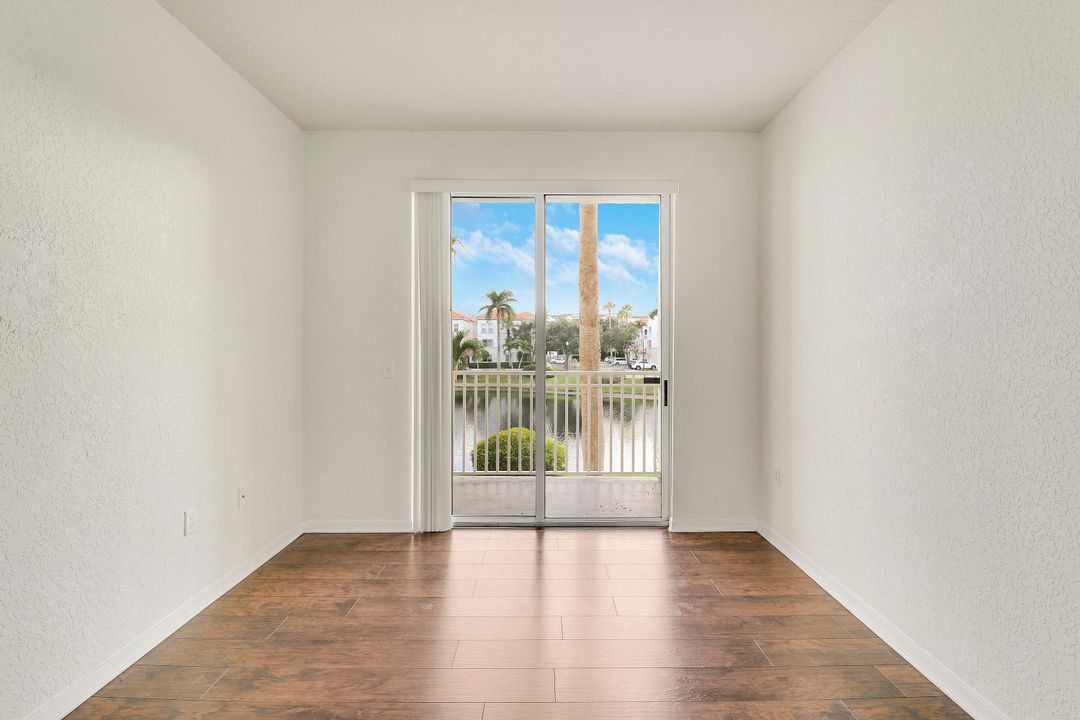 For Sale: $430,000 (3 beds, 2 baths, 1466 Square Feet)