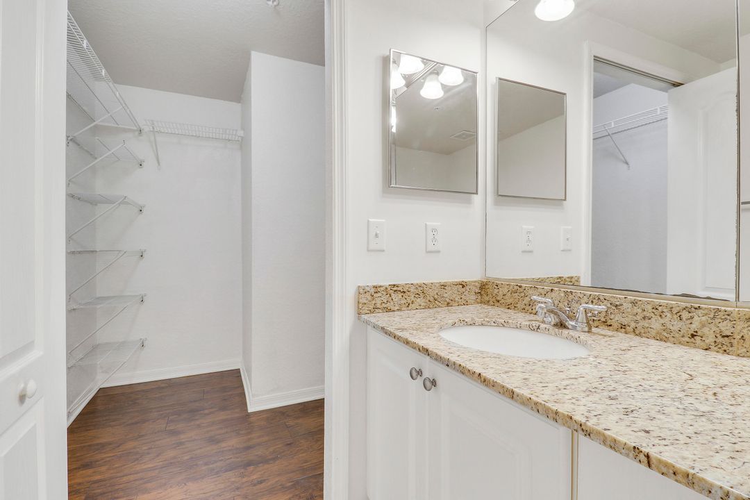 For Sale: $430,000 (3 beds, 2 baths, 1466 Square Feet)