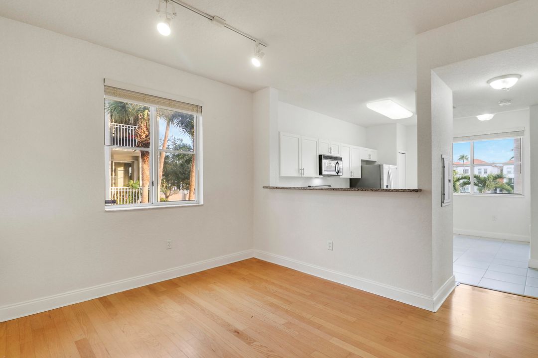 For Sale: $430,000 (3 beds, 2 baths, 1466 Square Feet)