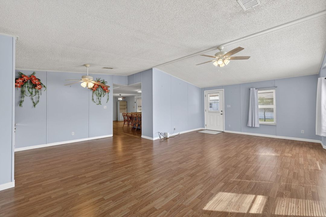 En Venta: $185,000 (2 camas, 2 baños, 1471 Pies cuadrados)