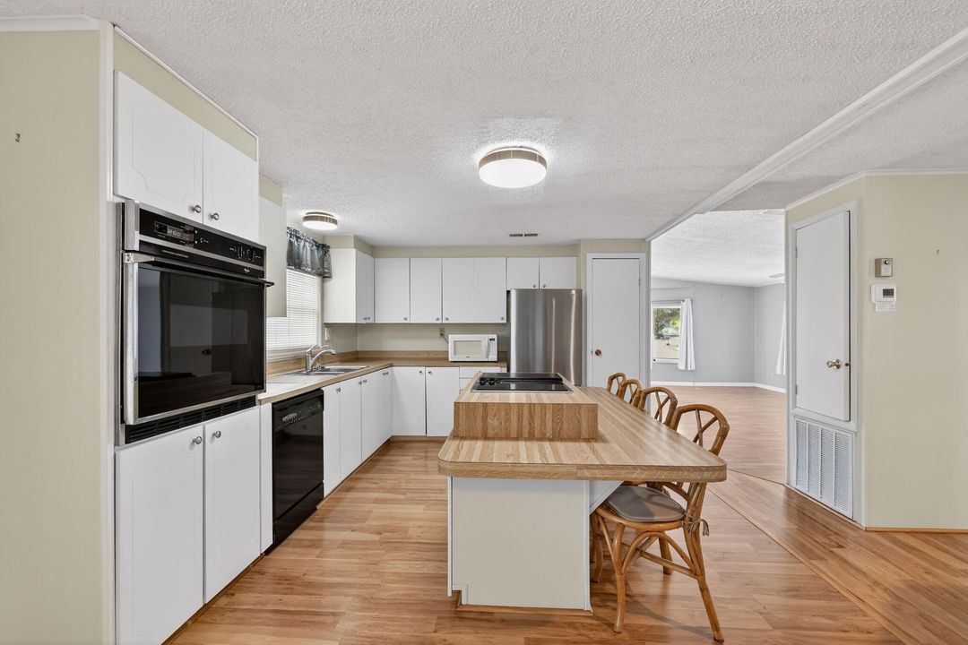 En Venta: $185,000 (2 camas, 2 baños, 1471 Pies cuadrados)