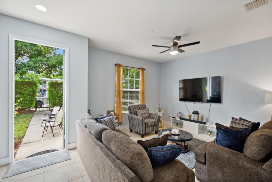 For Rent: $3,450 (3 beds, 2 baths, 2037 Square Feet)