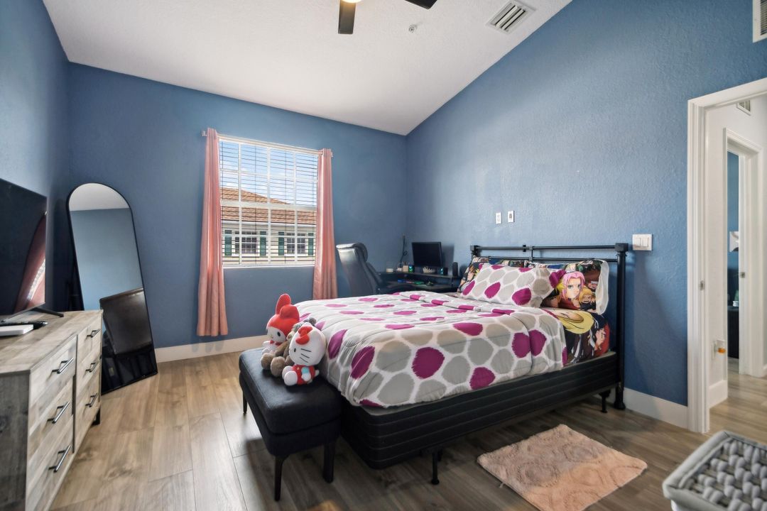 For Rent: $3,450 (3 beds, 2 baths, 2037 Square Feet)