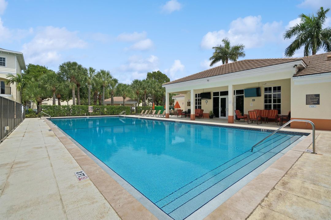 For Rent: $3,450 (3 beds, 2 baths, 2037 Square Feet)