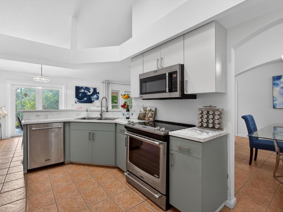 For Sale: $615,000 (3 beds, 2 baths, 1770 Square Feet)