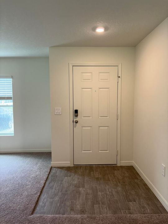 En Renta: $1,950 (3 camas, 2 baños, 1243 Pies cuadrados)