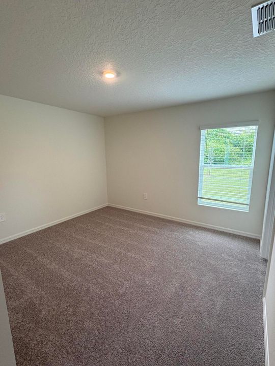 En Renta: $1,950 (3 camas, 2 baños, 1243 Pies cuadrados)