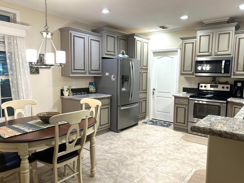 En Venta: $239,900 (3 camas, 2 baños, 1328 Pies cuadrados)