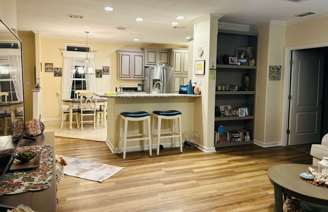 En Venta: $239,900 (3 camas, 2 baños, 1328 Pies cuadrados)