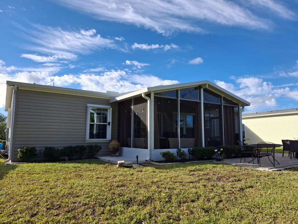 En Venta: $239,900 (3 camas, 2 baños, 1328 Pies cuadrados)