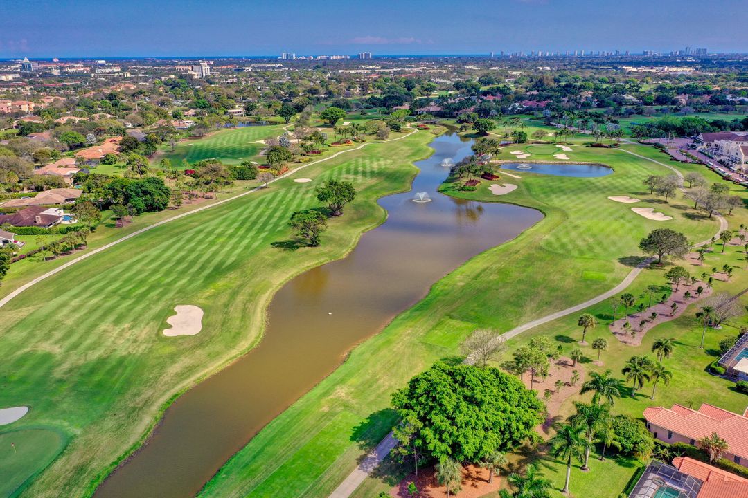 For Rent: $2,950 (2 beds, 2 baths, 1305 Square Feet)