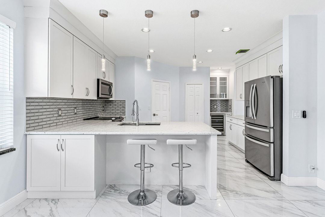 For Rent: $6,950 (4 beds, 3 baths, 2348 Square Feet)