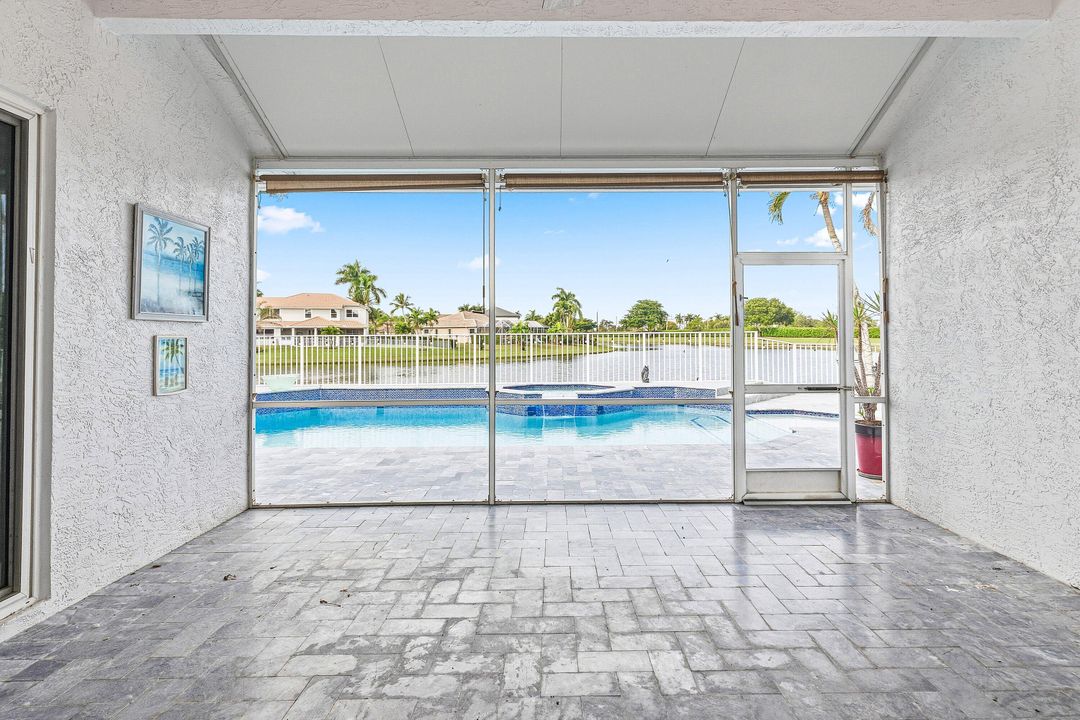 For Rent: $6,950 (4 beds, 3 baths, 2348 Square Feet)