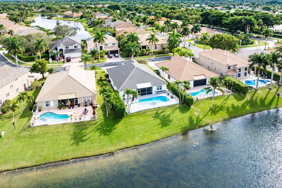 For Rent: $6,950 (4 beds, 3 baths, 2348 Square Feet)