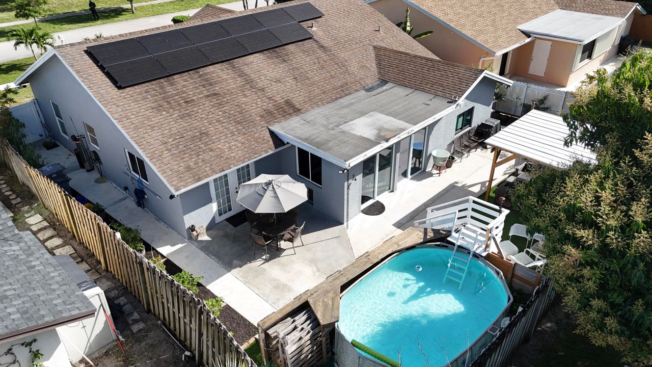 For Sale: $649,000 (3 beds, 2 baths, 1668 Square Feet)