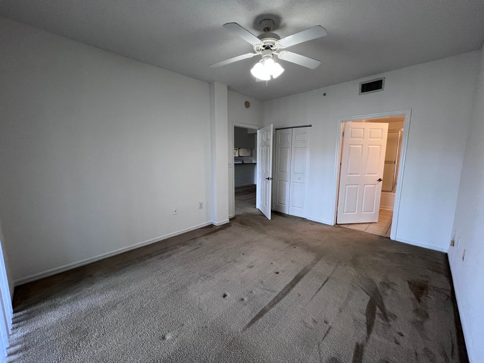 出租: $2,200 (2 贝兹, 2 浴室, 1088 平方英尺)