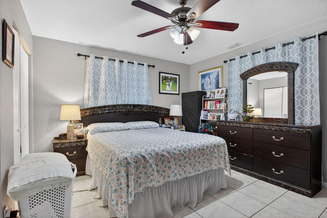 待售: $486,000 (3 贝兹, 2 浴室, 1496 平方英尺)