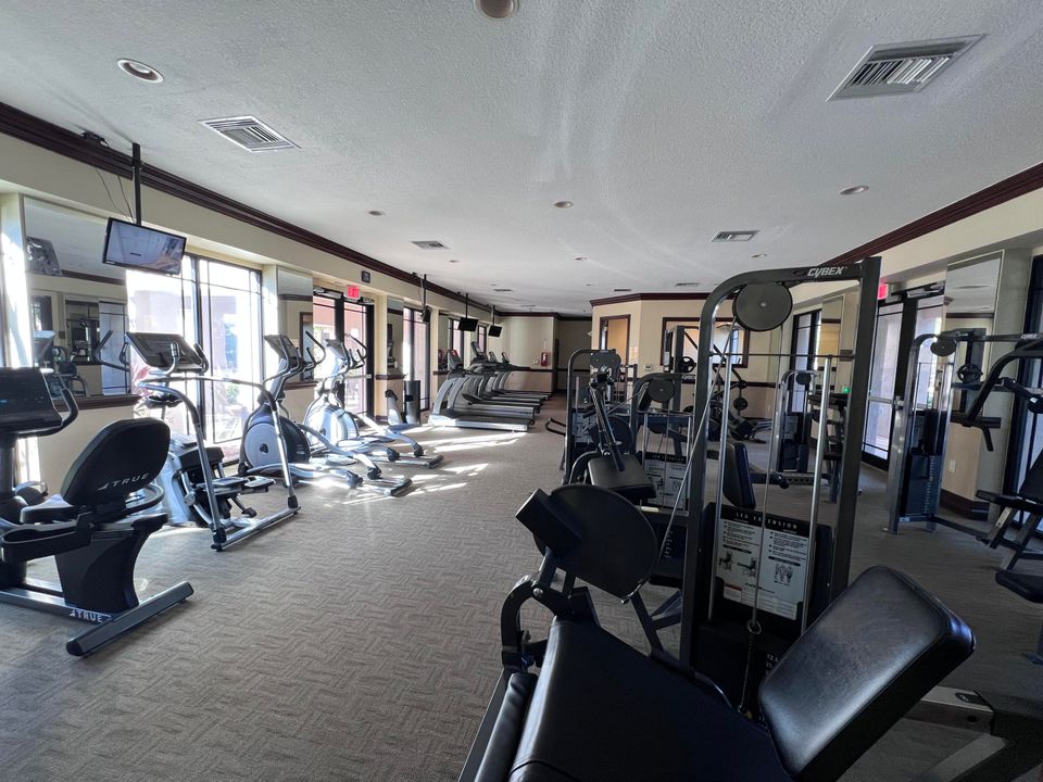 出租: $2,200 (2 贝兹, 2 浴室, 1088 平方英尺)