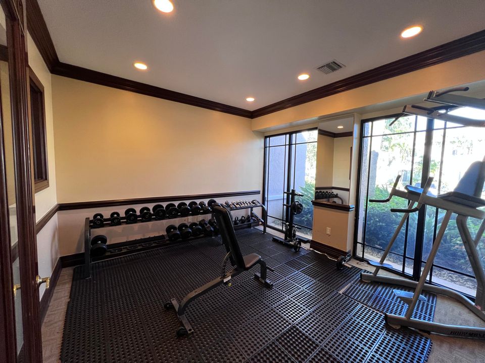 出租: $2,200 (2 贝兹, 2 浴室, 1088 平方英尺)