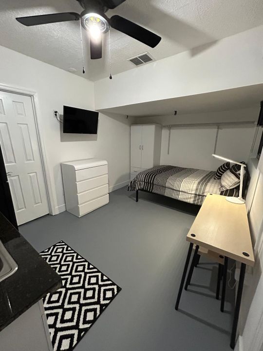 For Sale: $649,000 (3 beds, 2 baths, 1668 Square Feet)