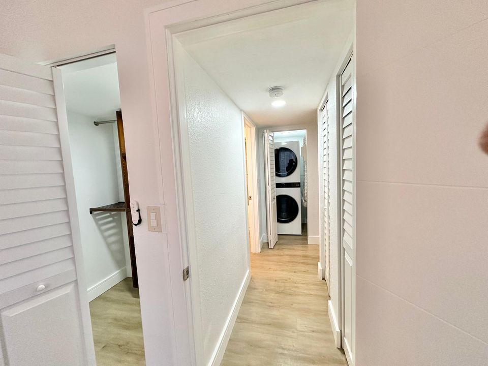 For Rent: $2,300 (2 beds, 2 baths, 936 Square Feet)