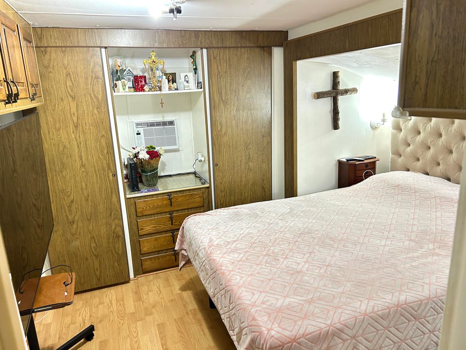 待售: $29,500 (1 贝兹, 1 浴室, 511 平方英尺)