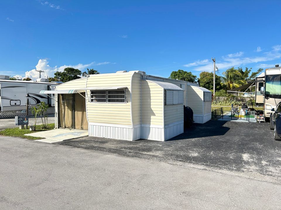 待售: $29,500 (1 贝兹, 1 浴室, 511 平方英尺)