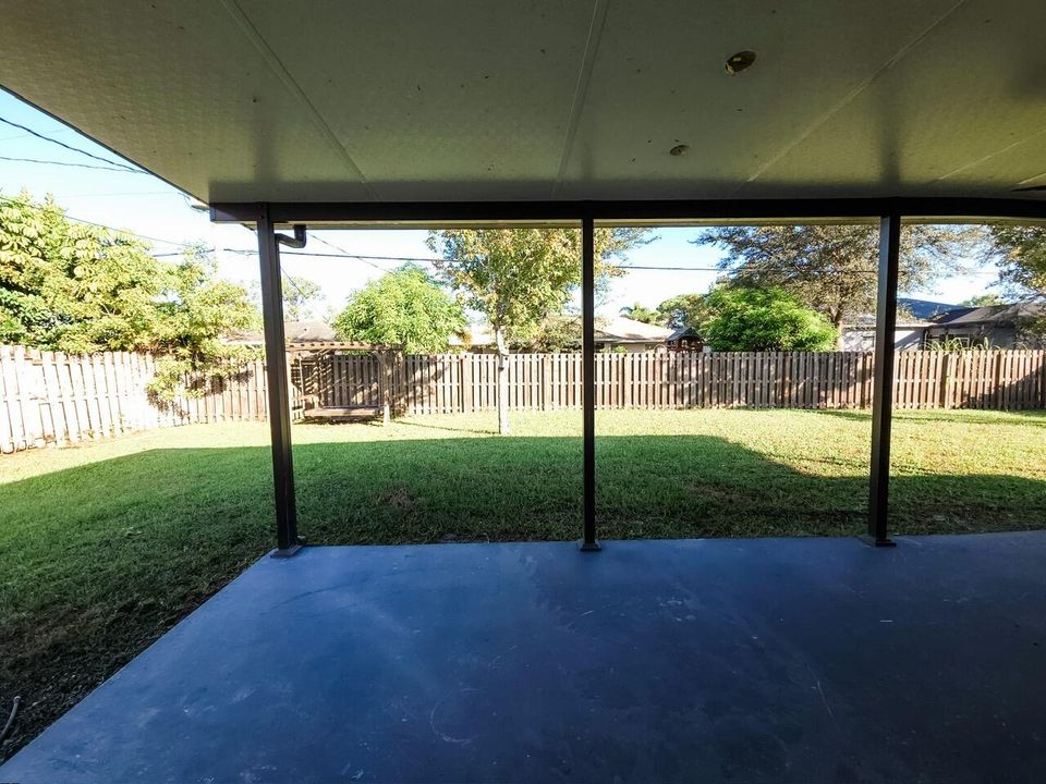 В аренду: $2,550 (4 спален, 2 ванн, 1874 Квадратных фут)