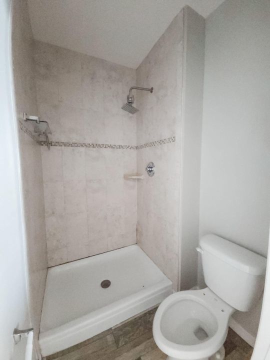 В аренду: $2,550 (4 спален, 2 ванн, 1874 Квадратных фут)